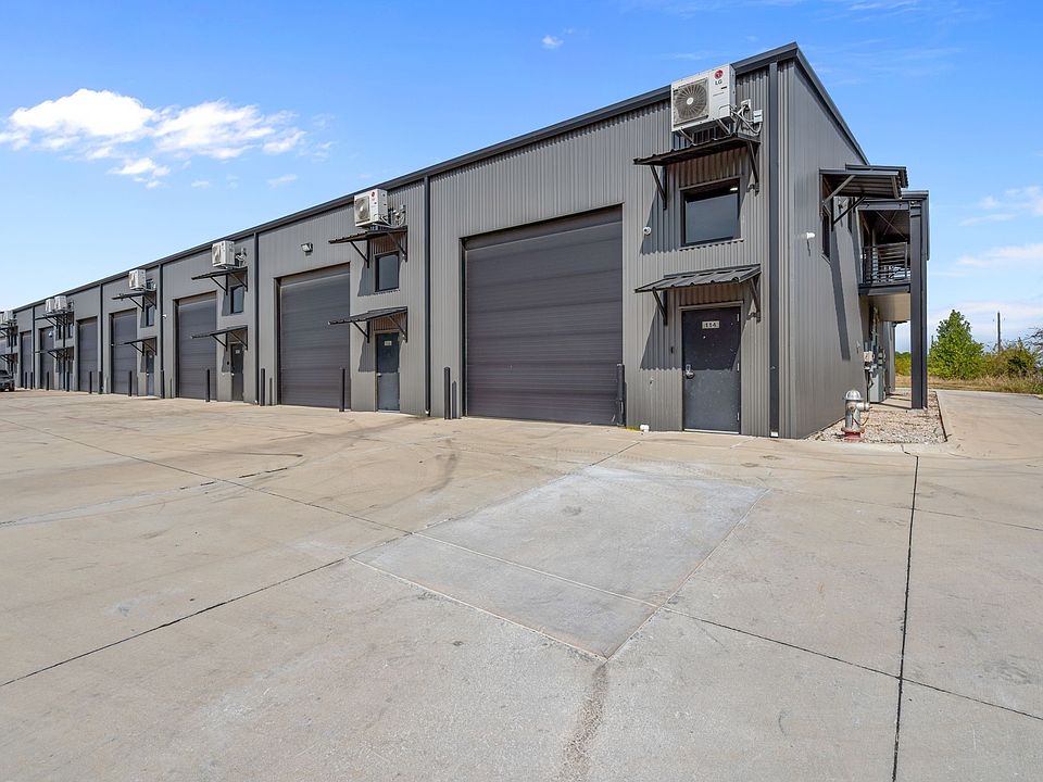 1st image of 1400 N Las Vegas Trl Unit 114