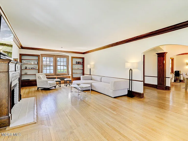 570 N Edgemere Dr #A — Photo 11
