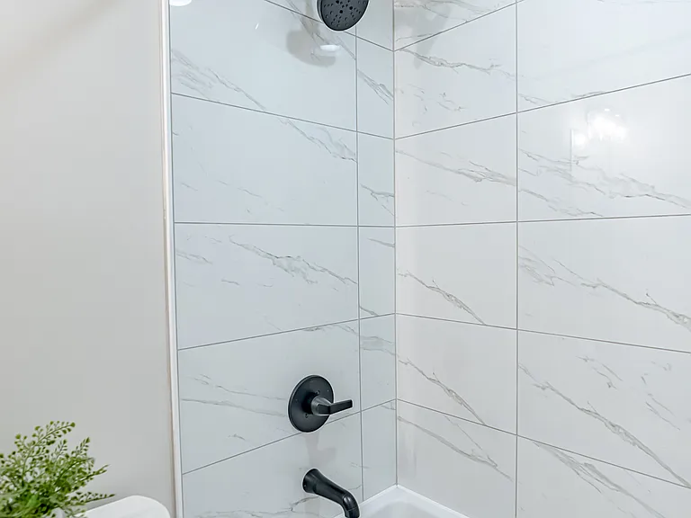 422 Lexington Ave #15 — Photo 8