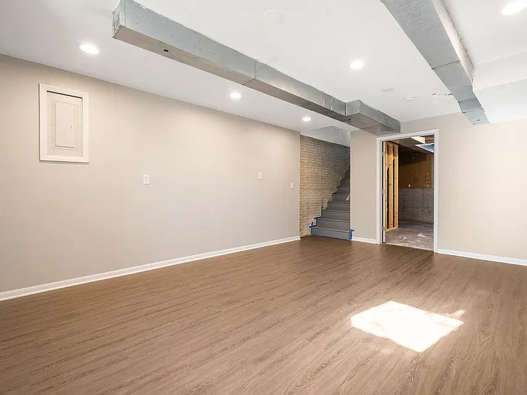 108 North St #110 — Photo 28