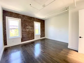 Rented by Bruma Realty LLC