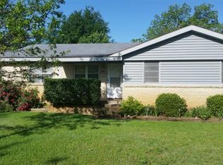 1141 Harrison Ln, Hurst, TX 76053