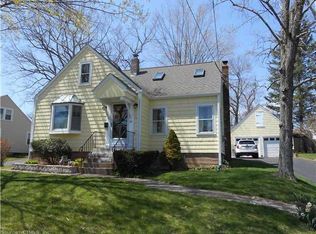 38 Gardner St, Manchester, CT 06040