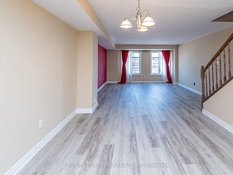 2228 Tenth Line Rd — Photo 6