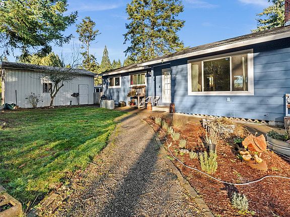 5th image of 1950 Bridge St