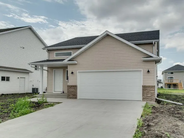 3843 19th St S, Moorhead, MN 56560