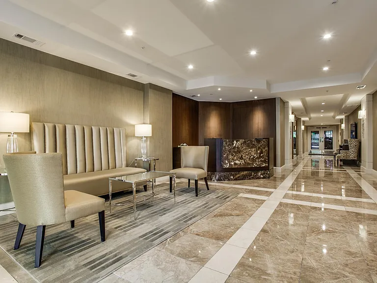 3225 Turtle Creek Blvd #220 — Photo 8