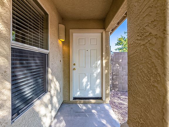 5th image of 4874 E Bellerive Dr