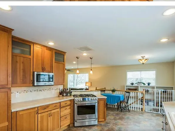 205 W Benton St, Iowa City, IA 52246