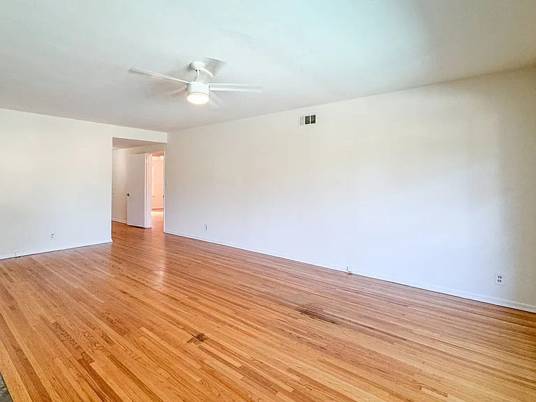 6941 McLennan Ave — Photo 3