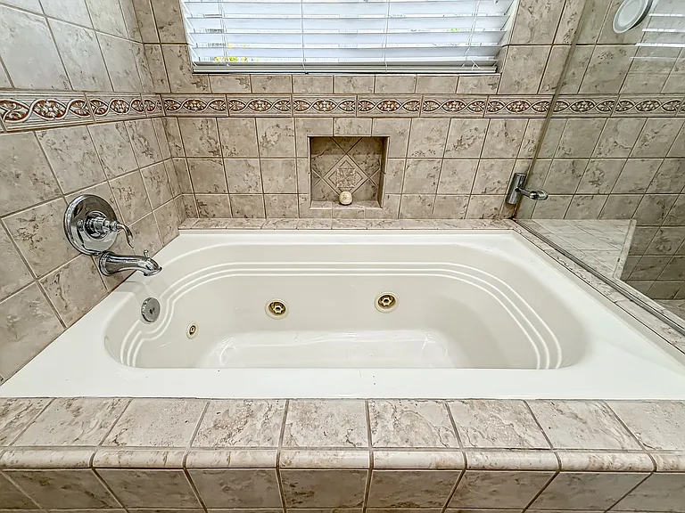 2111 Peak Pl — Photo 41