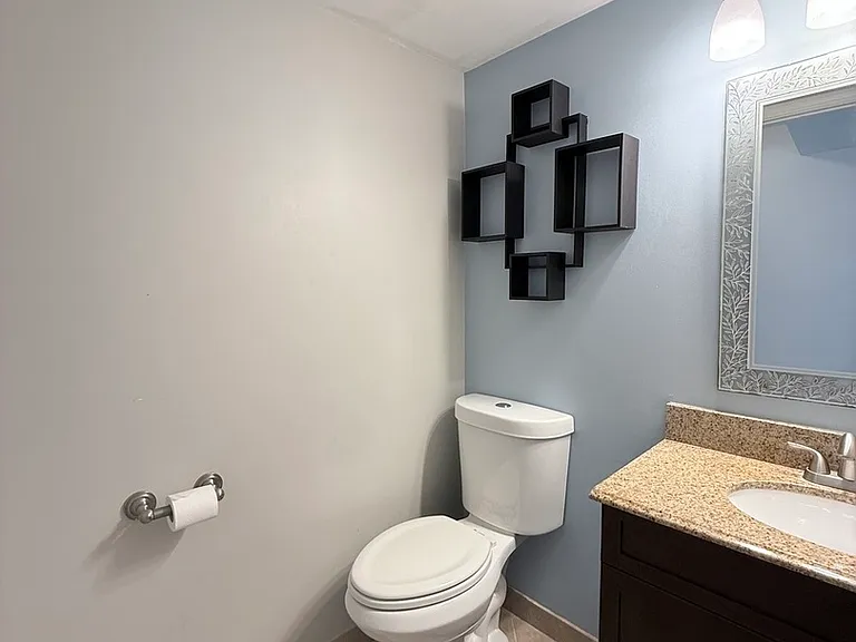 2023 Raleigh Pl — Photo 6