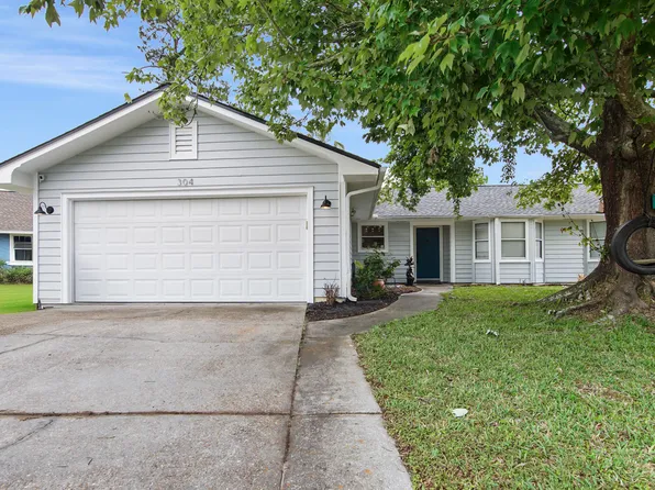 304 Fan Palm Pl, Panama City Beach, FL 32408