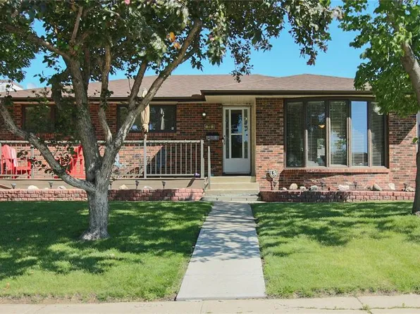 70 Hawkes AVENUE, Regina, SK S4X 1B4