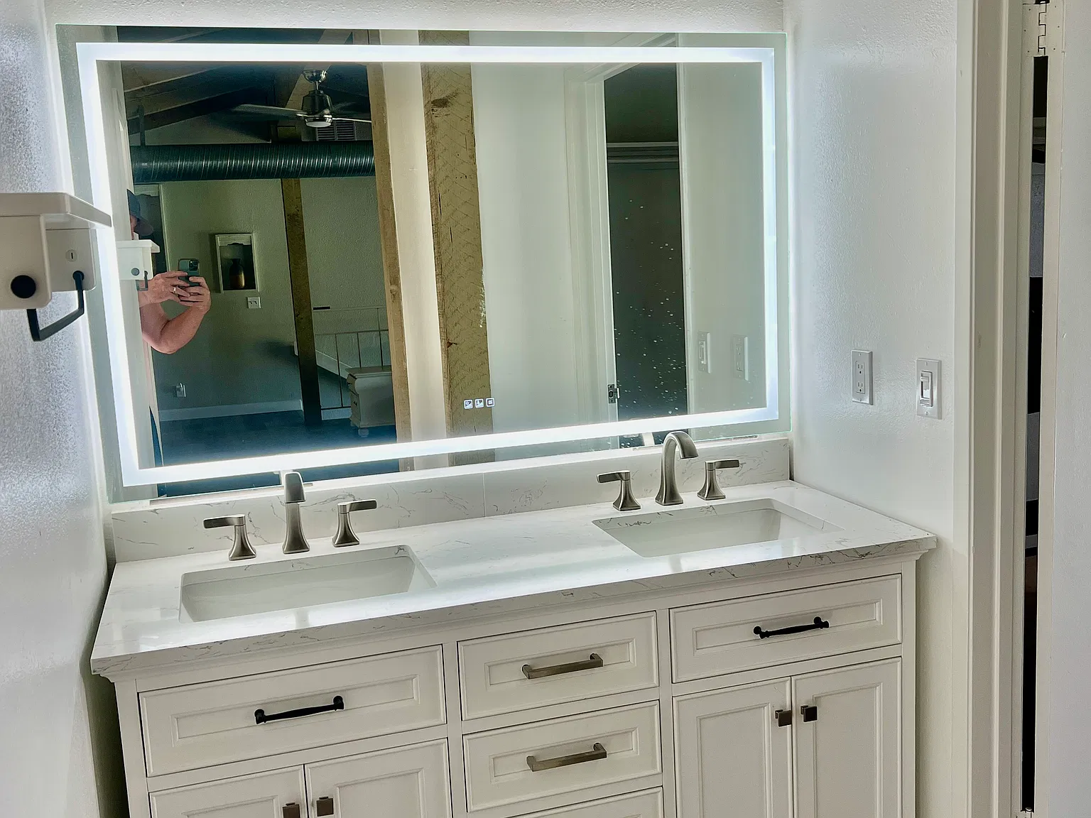 2 bed, 1326 sqft, $4,200 — Photo 4