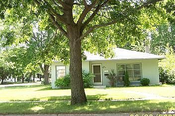 1st image of 956 N 12th St