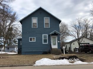 310 Center St, Oconto, WI 54153