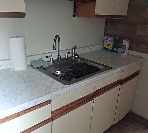 5th image of 833 N Lombard St