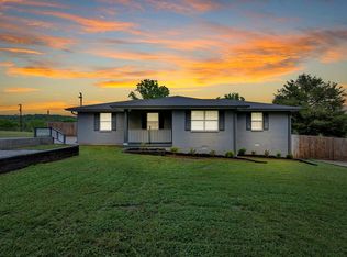171 Meadow Dr, Gordonsville, TN 38563