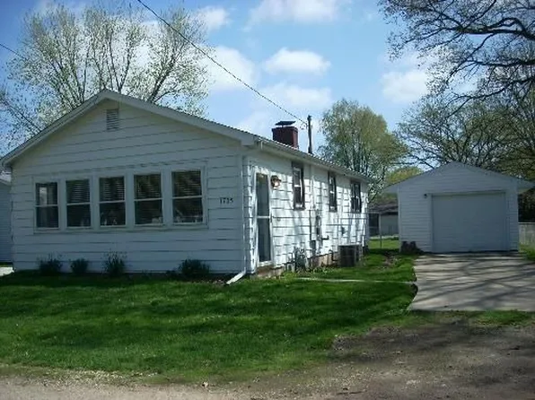 1705 S Church St, Streator, IL 61364