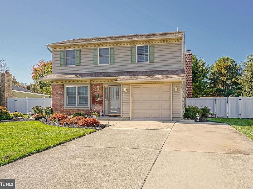 1st image of 50 Haines Dr