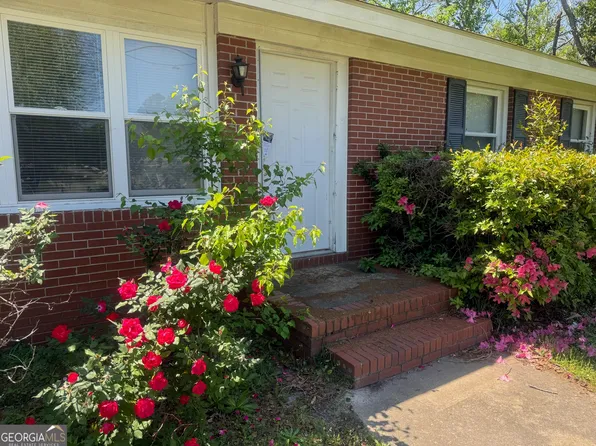 413 Sarah Dr, Warner Robins, GA 31093