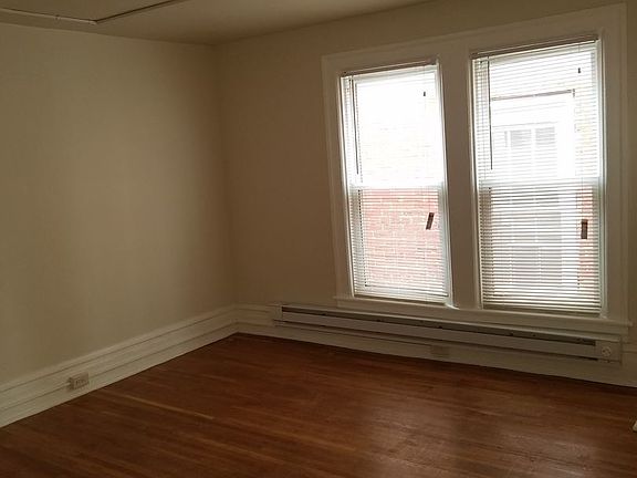 3rd image of 503 W Washington St APT 2