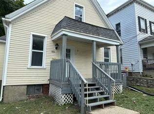 916 E 7th St, Alton, IL 62002