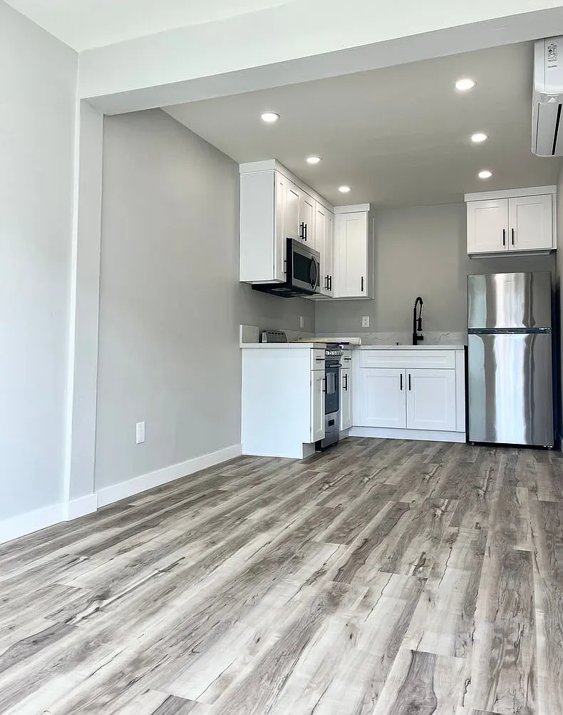 Mississippi Street Apartments — Photo 3