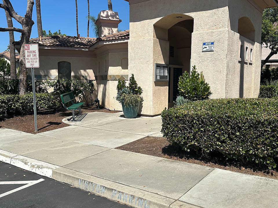 1st image of 555 E Nubia St