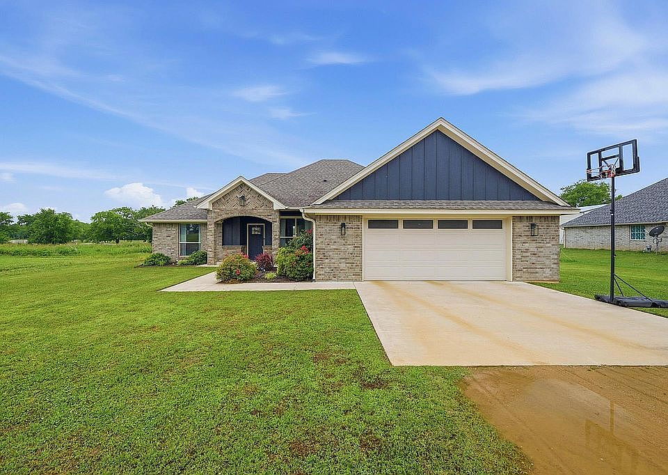 1st image of 55 Meadowview Ln