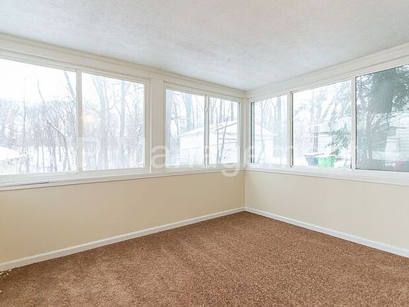 4th image of 13113 Cranwood Park Blvd