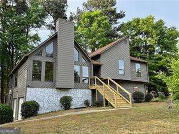 2592 Deerfield Cir SW, Marietta, GA 30064