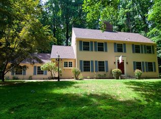 21 Rogers Rd, Far Hills, NJ 07931