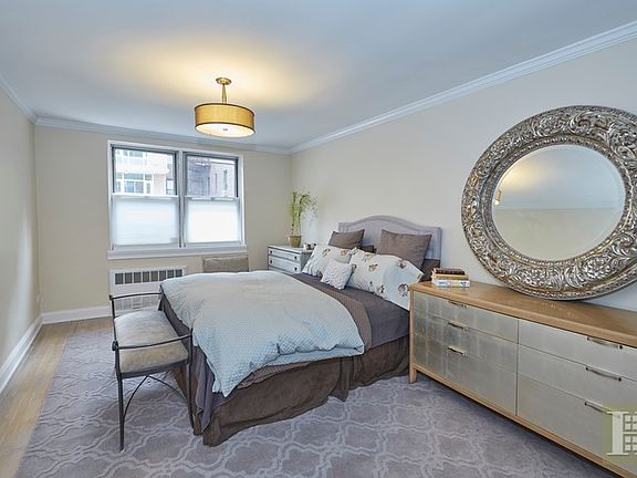 5th image of 3512 Oxford Ave APT 2B