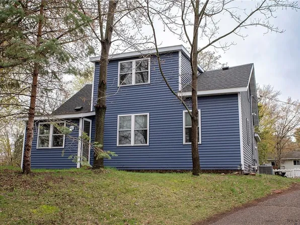 3026 11th Street, Eau Claire, WI 54703