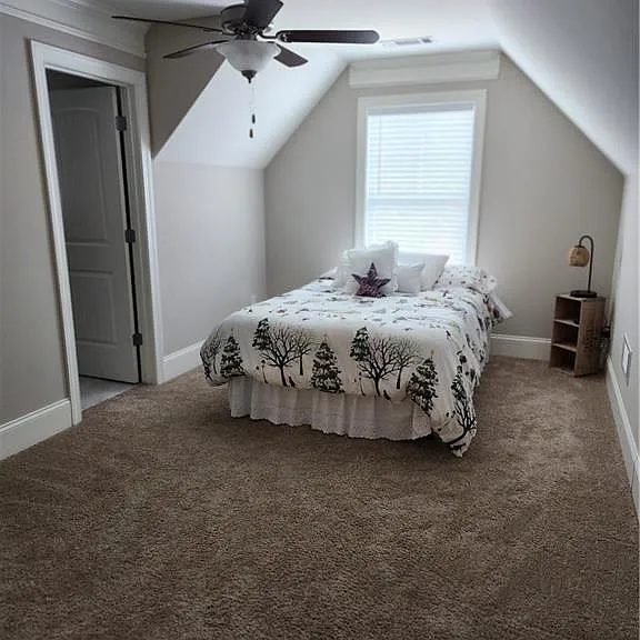 194 Yorkshire Ln — Photo 10