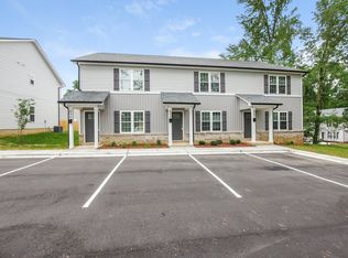 496 Rogers Lake Rd E, Kannapolis, NC 28083