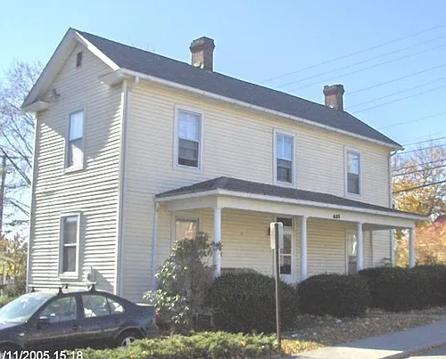 621 Progress St NE Photo 1