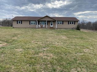 905 Town Branch Rd, Charlotte, TN 37036