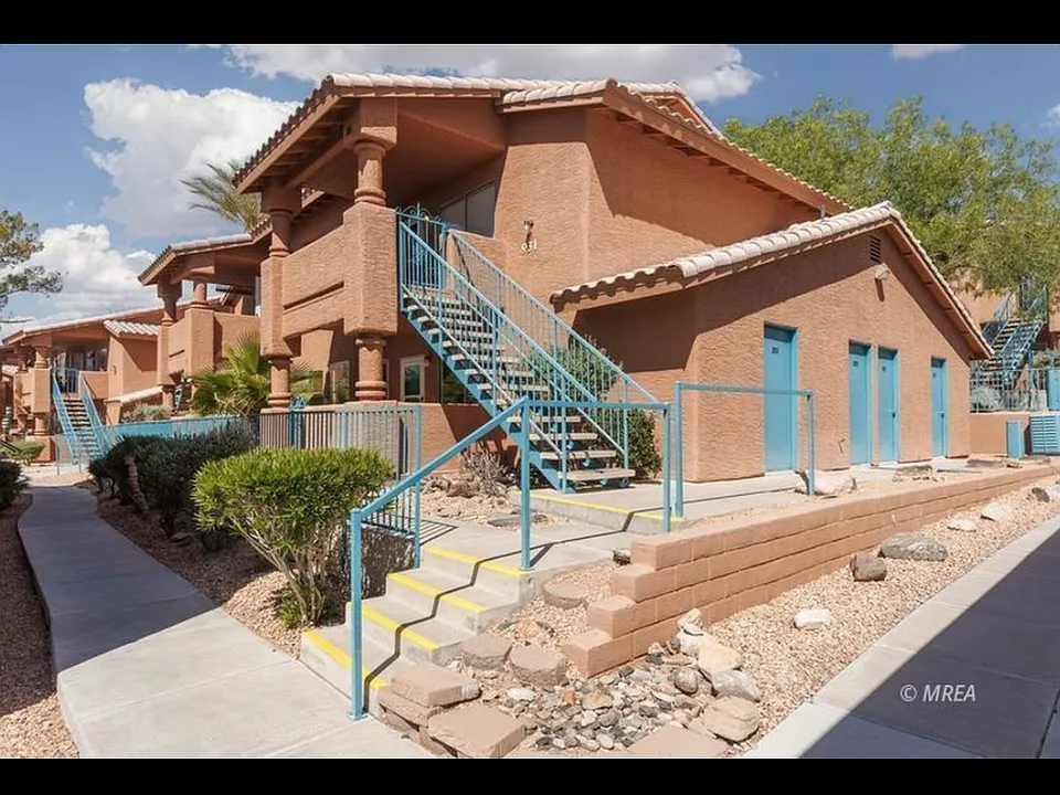 931 Mesquite Springs Dr #101