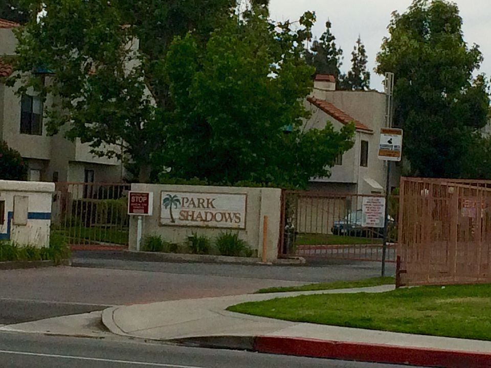 1st image of 124 Park Shadow Ct