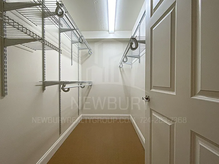 530 N Main Street - The Townhouse. — Photo 64