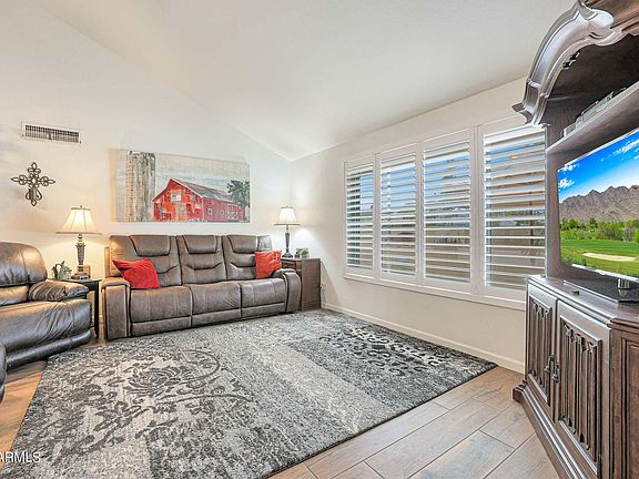 3rd image of 4218 W CORRINE Drive