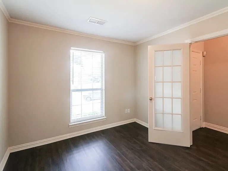 1 Charleston Ct — Photo 10