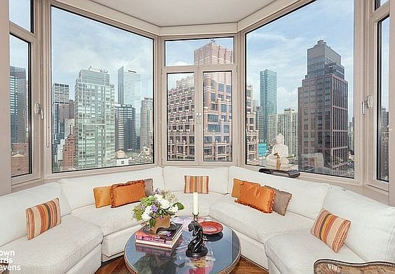 4th image of 400 E 51st St APT 18A