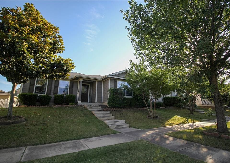 1st image of 1605 Corn Hill Ln