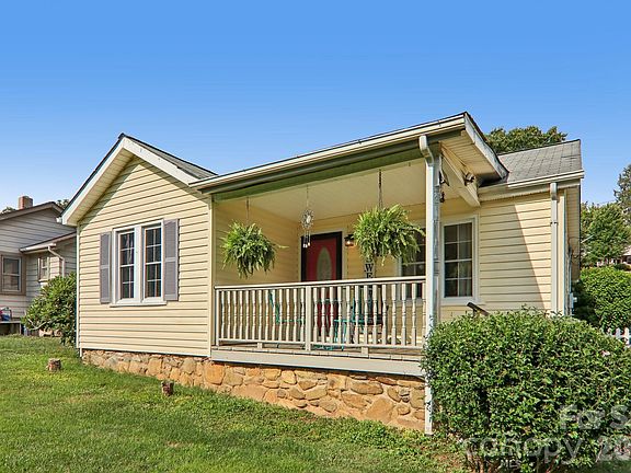 3rd image of 120 Caring Place Loop