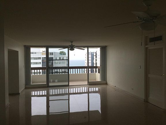 General view; living, balcony.