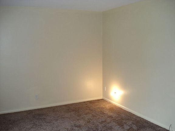 3rd image of 2702 Brentwood Ave
